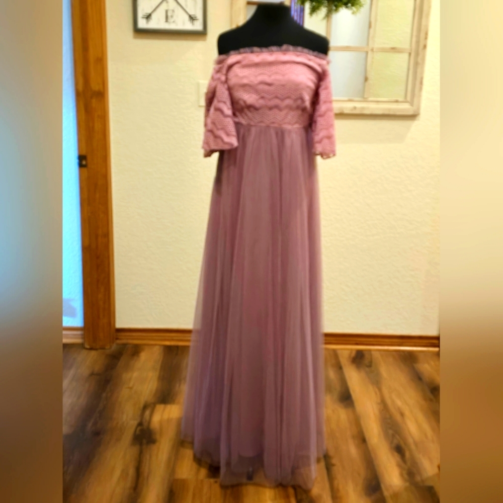 Maternity/photo shoot